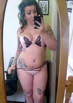 Dahlia Dee